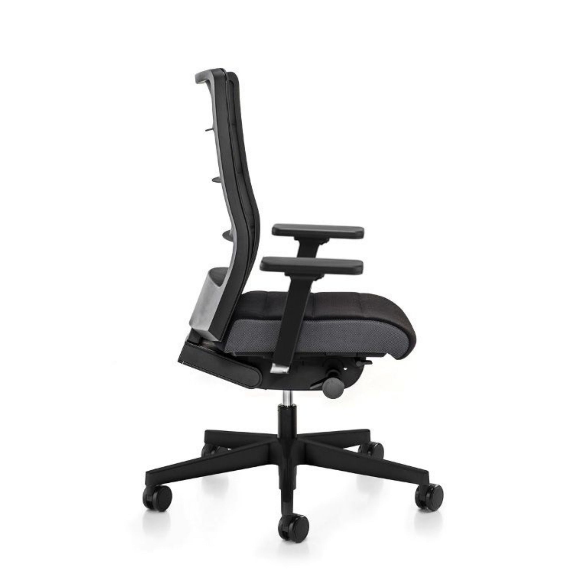 3C44_Bureaustoel_Interstuhl_Zijaanzicht