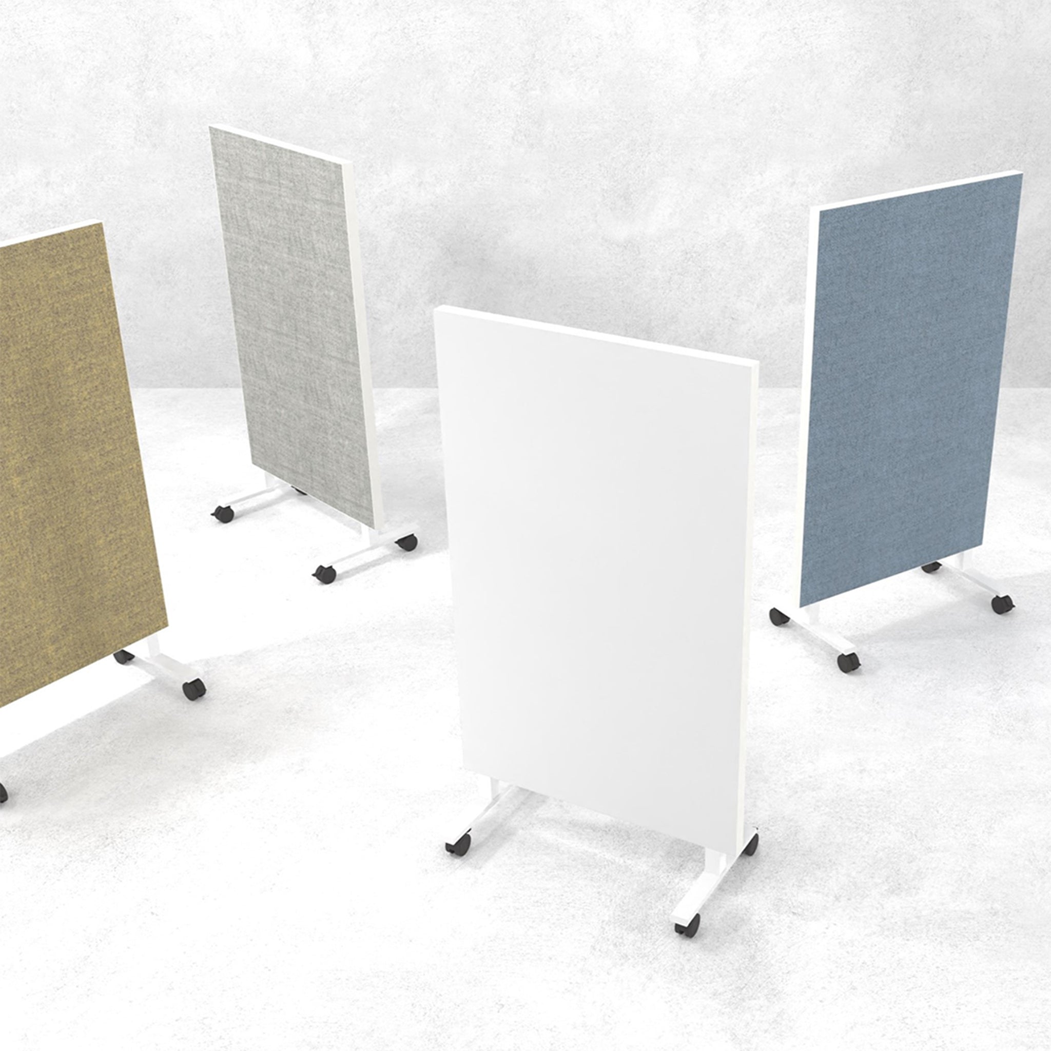 Akoestische whiteboards verrijdbaar.