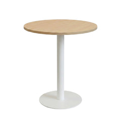 Hoge ronde kantinetafel licht eiken met witte ronde kolomvoet RAL (9010).
