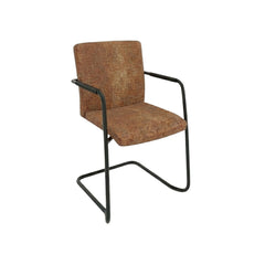 Vergaderstoel met een zwart slede frame en een bruine stoffering op zitting en rugleuning.
