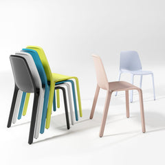 Interstuhl_Mono_Stapelbaar