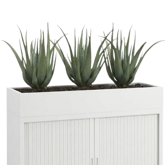 YT49A plantenbak met zwarte kasten planten